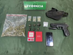 Hombre es sorprendido con marihuana y cocaína tras ignorar paso preferencial