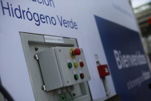 Inauguran primera planta de hidrógeno verde a nivel industrial en Chile