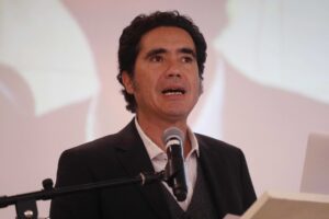 Ignacio Briones advierte por bloqueo político en Chile