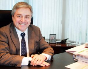 Caso Luminarias LED: ordenan arresto domiciliario total de ex alcalde de Puerto Natales