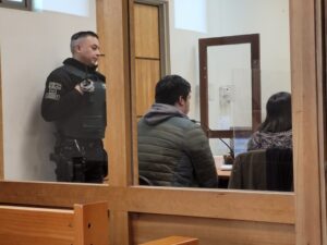 Arresto domiciliario nocturno para sujeto que amenazó con un arma de fuego a transeúnte