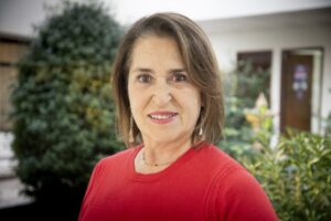 Periodista magallánica Patricia Stambuk recibió el Premio Nacional de Periodismo 2023