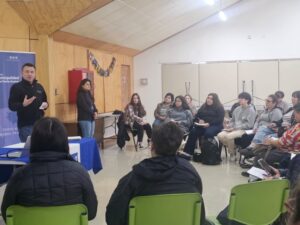 Más de treinta cuidadores participan de taller impulsado por la Municipalidad