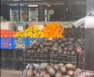 Alimentos de alto consumo en Magallanes sufren alza de precios
