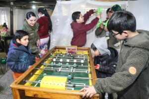 El Campamento Lautaro celebró el Día de la Niñez con juegos y regalos