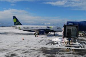 Senador pide instalar descongelamiento eléctrico y más tecnologías en aeropuertos