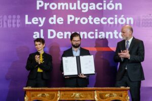 Presidente Boric promulgó Ley de Protección al Denunciante