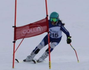 Esquiadores de Punta Arenas marcaron presencia en el Torneo Intersur y ya se preparan para Ushuaia y Chillán