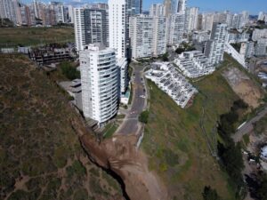 Dilema por Edificio Kandinsky: así son los lujosos departamentos que parten en 500 millones de pesos