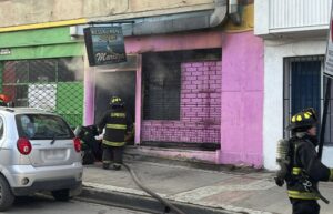 Se desató incendio en céntrico restaurante de Punta Arenas