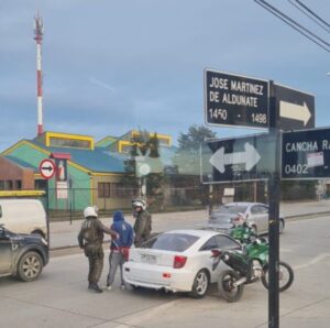 Sujeto es sorprendido con marihuana, cocaína y tusi tras ser fiscalizado por Carabineros