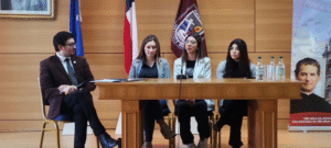 Estudiantes de cuartos medios aprendieron de la experiencias de egresadas de carreras técnicas