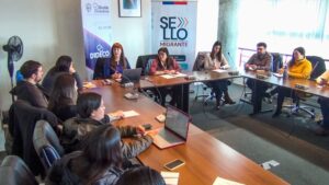 Municipalidad de Natales firma convenio con el Servicio Nacional de Migraciones