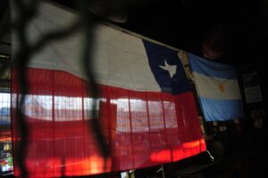 Denuncian que grupo chileno adquirió estancias de Argentina infringiendo la ley