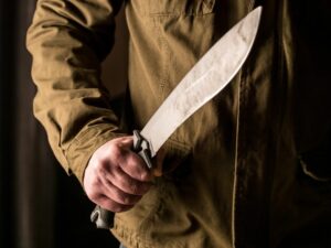 Fiscalía presentó acusación contra hombre que agredió con un machete el rostro de su víctima