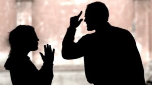 Realizan juicio contra hombre que maltrató habitualmente a su grupo familiar