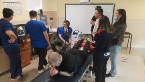 Unidad de Virología se moderniza con tecnología de punta: equipamiento permitirá determinar carga viral de VIH