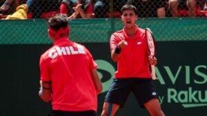 Chile cerró con broche de oro su primer día en Copa Davis ante Suecia