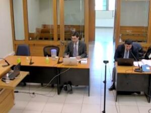 Acusada fue condenada en juicio por manejar ebria, sin licencia y causar daños