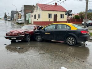Conductor ebrio causó accidente en barrio San Miguel