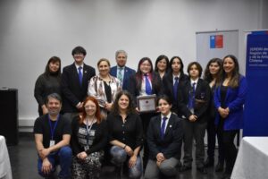 Reconocen a estudiantes que elaboraron obra teatral que abordó el suicidio: “Un lugar para morir”