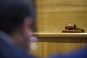 Exdiplomático mexicano acusado de varias violaciones fue detenido en Israel