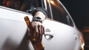 Detenido sujeto por conducción en estado de ebriedad y negarse al alcotest