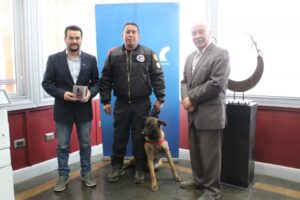 Valiosa donación a grupo de rescate Ladridos del Sur