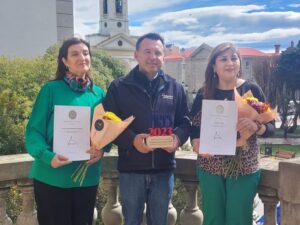 Municipio entregó reconocimiento a dos docentes magallánicas destacadas