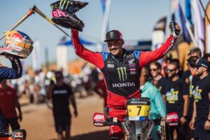 Quintanilla ganó la última etapa y terminó el Rally de Marruecos en el podio