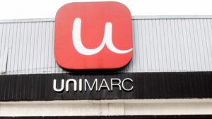 Hombre de avanzada edad es sorprendido hurtando especies en supermercado Unimarc