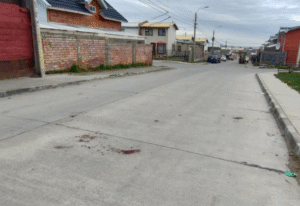 Hombre en estado de gravedad al recibir golpes en la cabeza y ataque con arma blanca