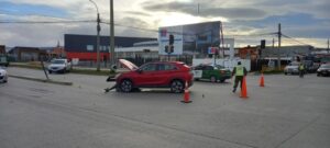 Impactante colisión deja dos menores lesionados