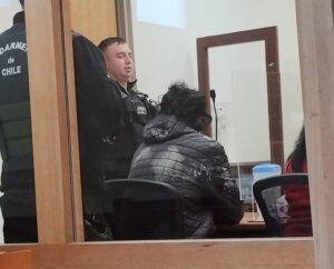 Sujeto conminado a abandono de hogar común tras brutal golpiza a su pareja