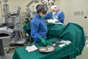 Hospital de Natales benefició a nueve vecinos de Williams que esperaban cirugía