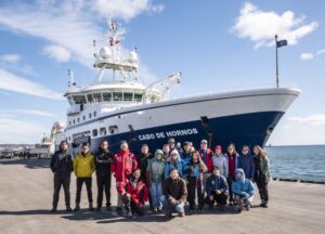 Científicos e investigadores realizan expedición en Magallanes