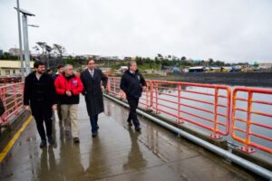 Puerto Williams: autoridades regionales conocieron avances de obras portuarias