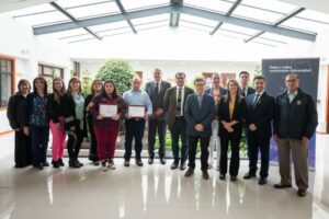 Rotary Club Austral de Punta Arenas entregó becas a estudiantes de la UMAG