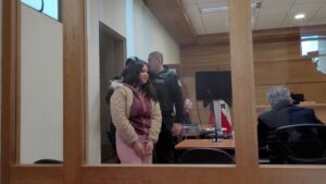 Joven detenida por parricidio frustrado pasó a prisión preventiva