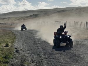 Con hermosos paisajes y más de 30 pilotos se vivió el “Moto Raid en Isla Riesco”