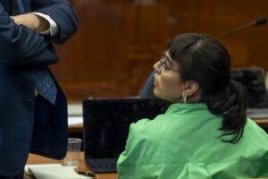 Formalizan a Karina Oliva y 11 ex Comunes por eventual fraude
