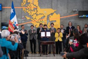 Firman acuerdo para el desarrollo sostenible de la industria del hidrógeno verde de Magallanes