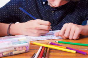 Deserción escolar aumentó 0,2% a nivel nacional este año