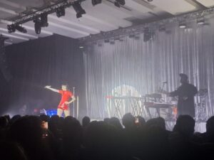 Fran Valenzuela encantó a todos con su repertorio musical