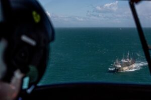 Monitoreo a flota pesquera extranjero que transita por el Estrecho de Magallanes