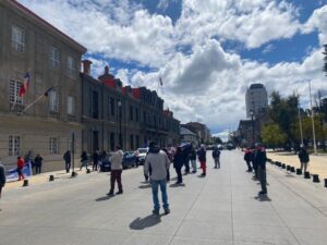 Pescadores artesanales se tomaron la Gobernación exigiendo ayuda de las autoridades