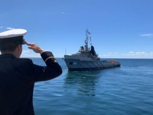 Remolcador Galvarino comienza nueva etapa en campaña Antártica 2023/2024