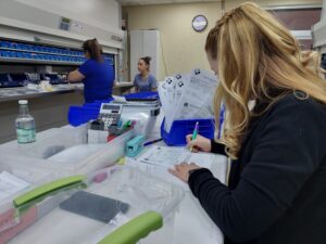 Las estrategias que han permitido mejorar la atención en la farmacia del Hospital Clínico