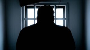 Siete años de cárcel para hombre que abusó sexualmente de niña en forma reiterada