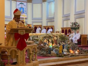 Iglesia condecoró ayer a tres destacados dirigentes con el Premio por la Paz